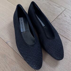 Via Spiga Textured Black Pointed Toe Flats 8.5